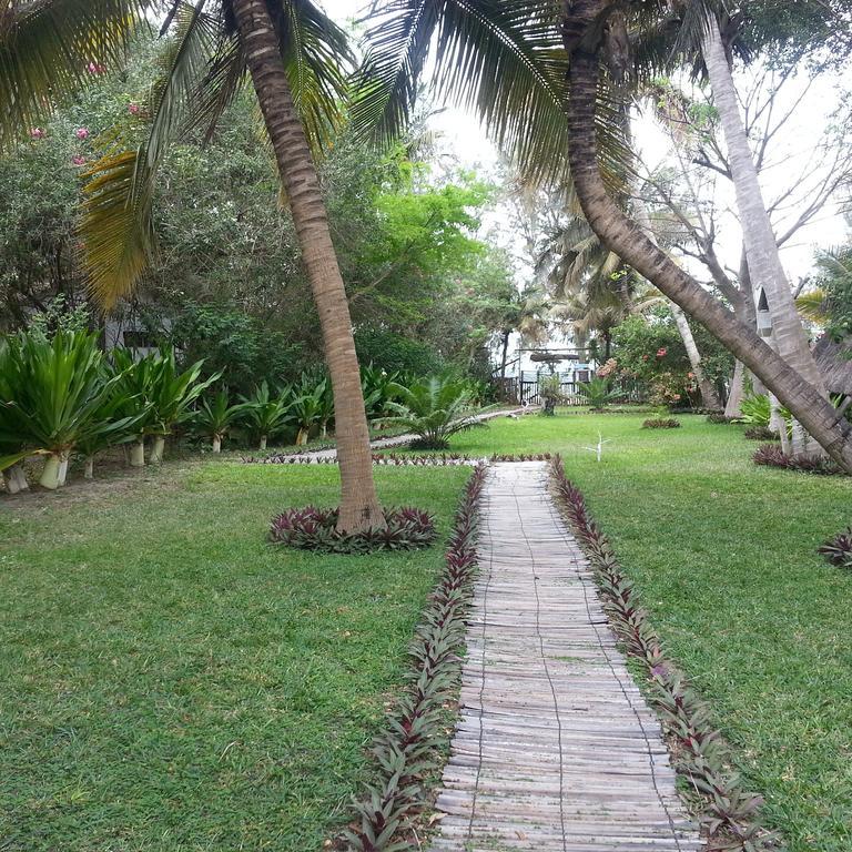 Palmeiras Lodge Vilanculos Exterior foto